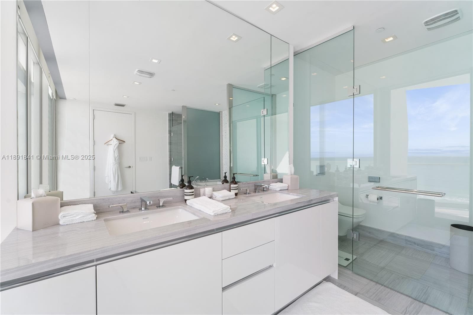 16901 Collins Ave # 805, Sunny Isles Beach FL 33160 — 16