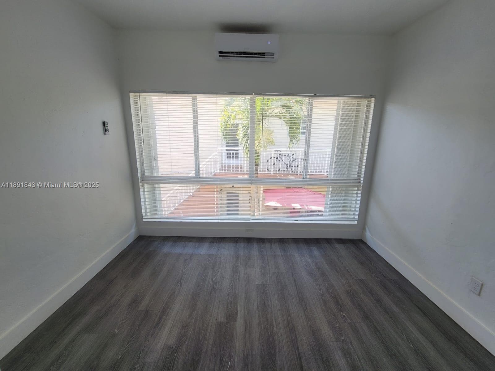 7435 Byron Ave, Miami Beach FL 33141 — 14