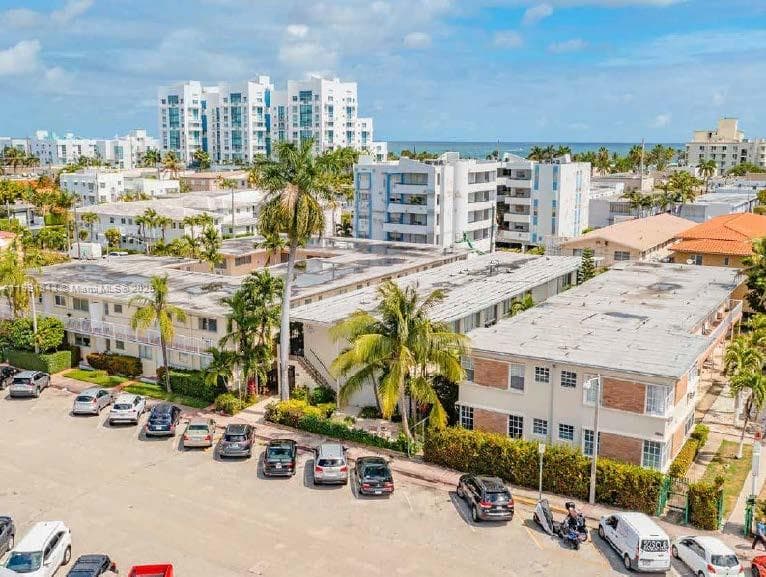 7435 Byron Ave, Miami Beach FL 33141 — 4