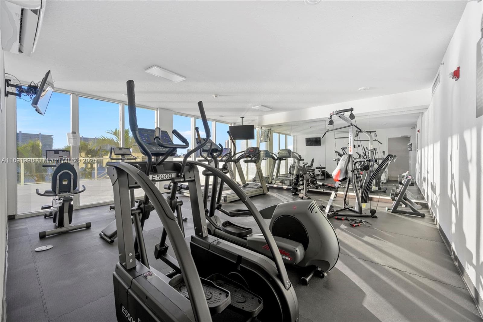 18100 N Bay Rd # 708, Sunny Isles Beach FL 33160 — 22