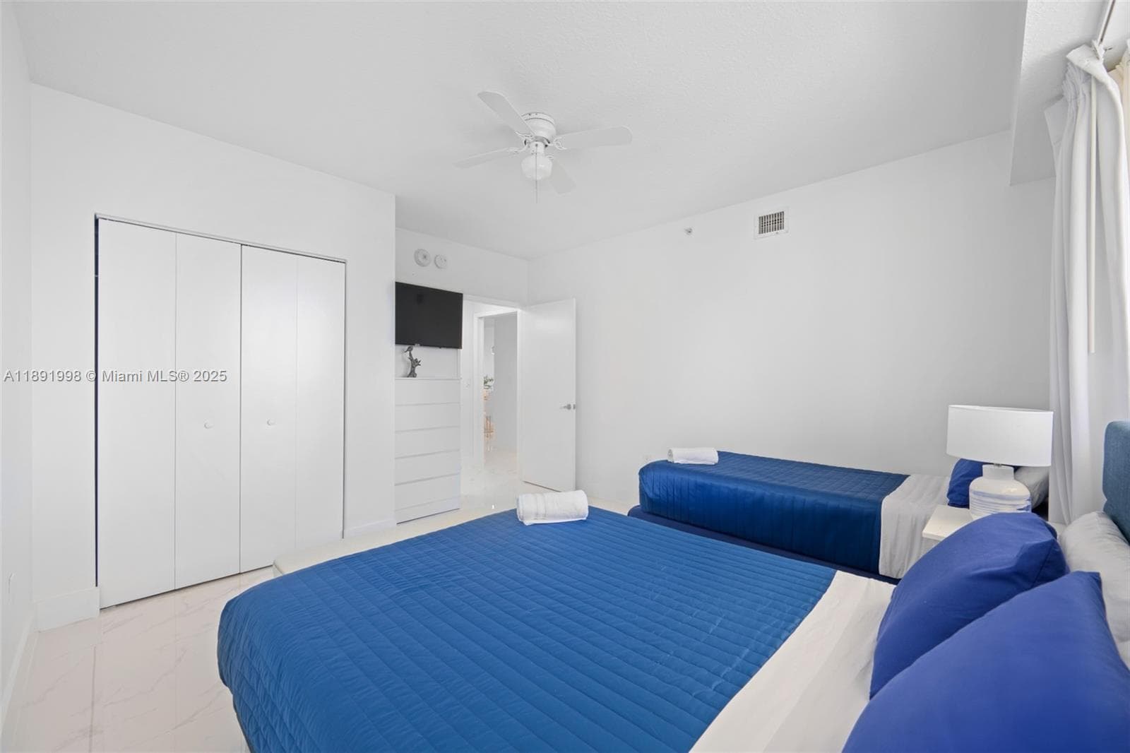 18100 N Bay Rd # 708, Sunny Isles Beach FL 33160 — 20