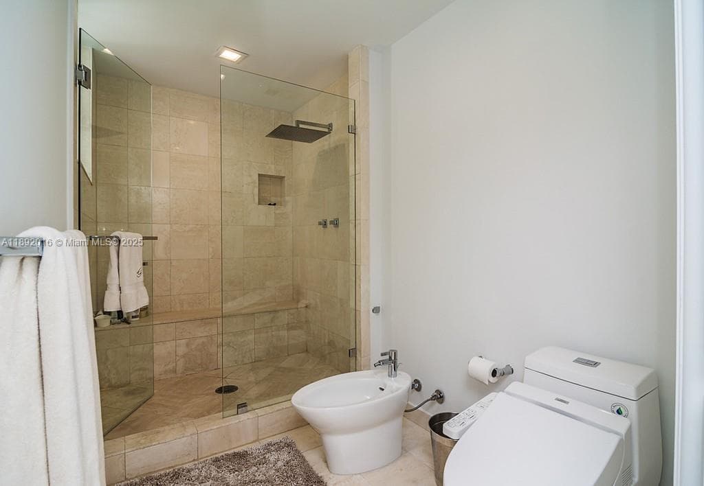 3500 Island Blvd, Aventura FL 33160 — 41