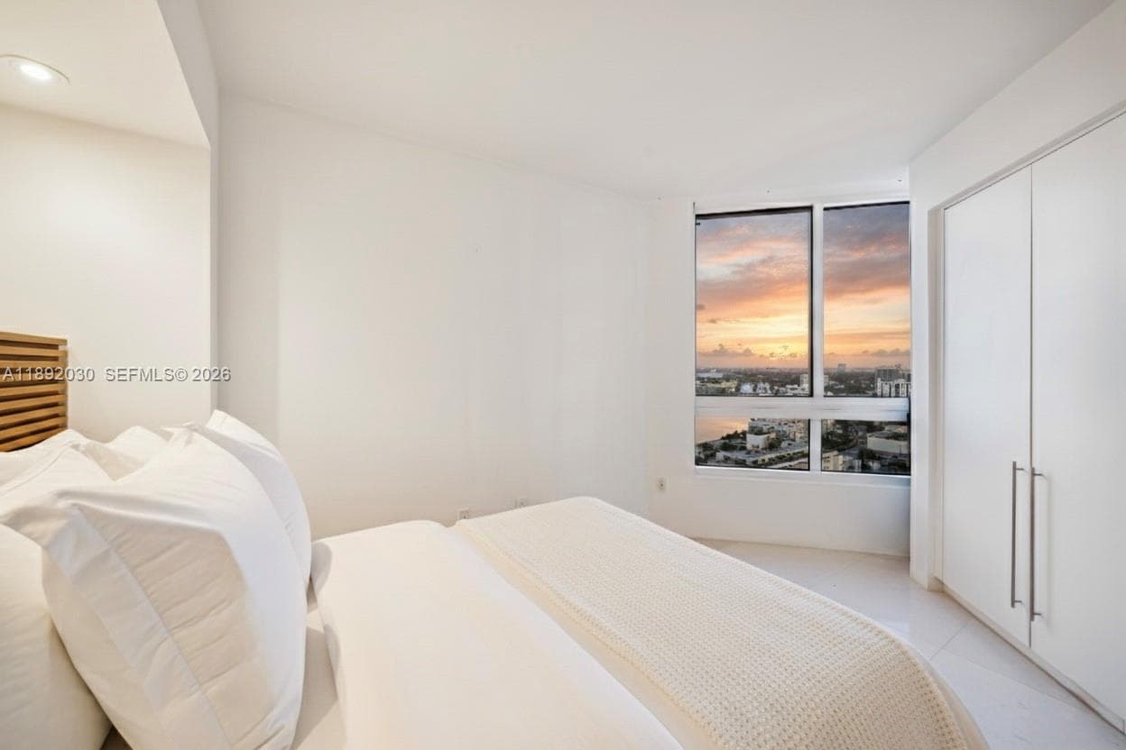 6365 Collins Ave # 2901, Miami Beach FL 33141 — 7