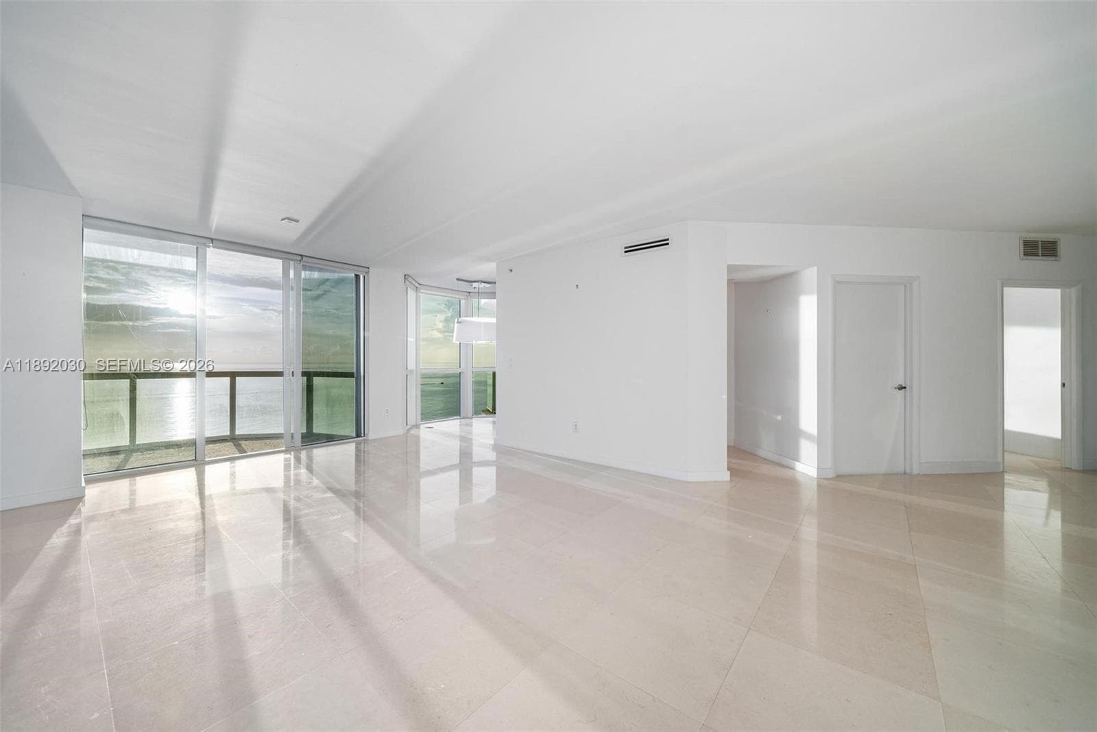 6365 Collins Ave # 2901, Miami Beach FL 33141 — 34