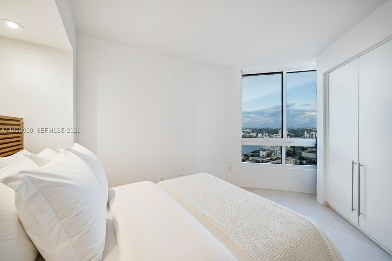 6365 Collins Ave # 2901, Miami Beach FL 33141 — 19