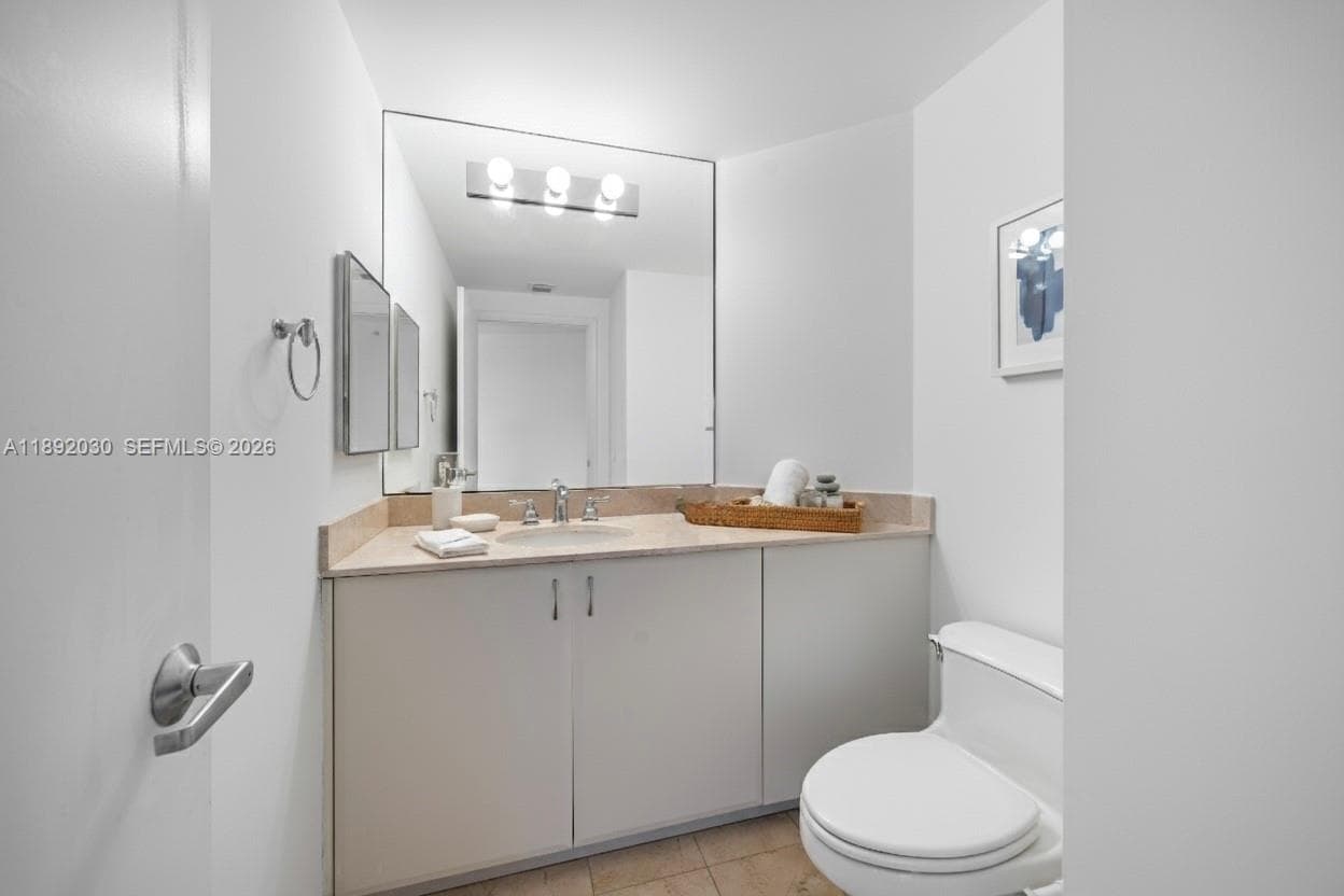 6365 Collins Ave # 2901, Miami Beach FL 33141 — 8