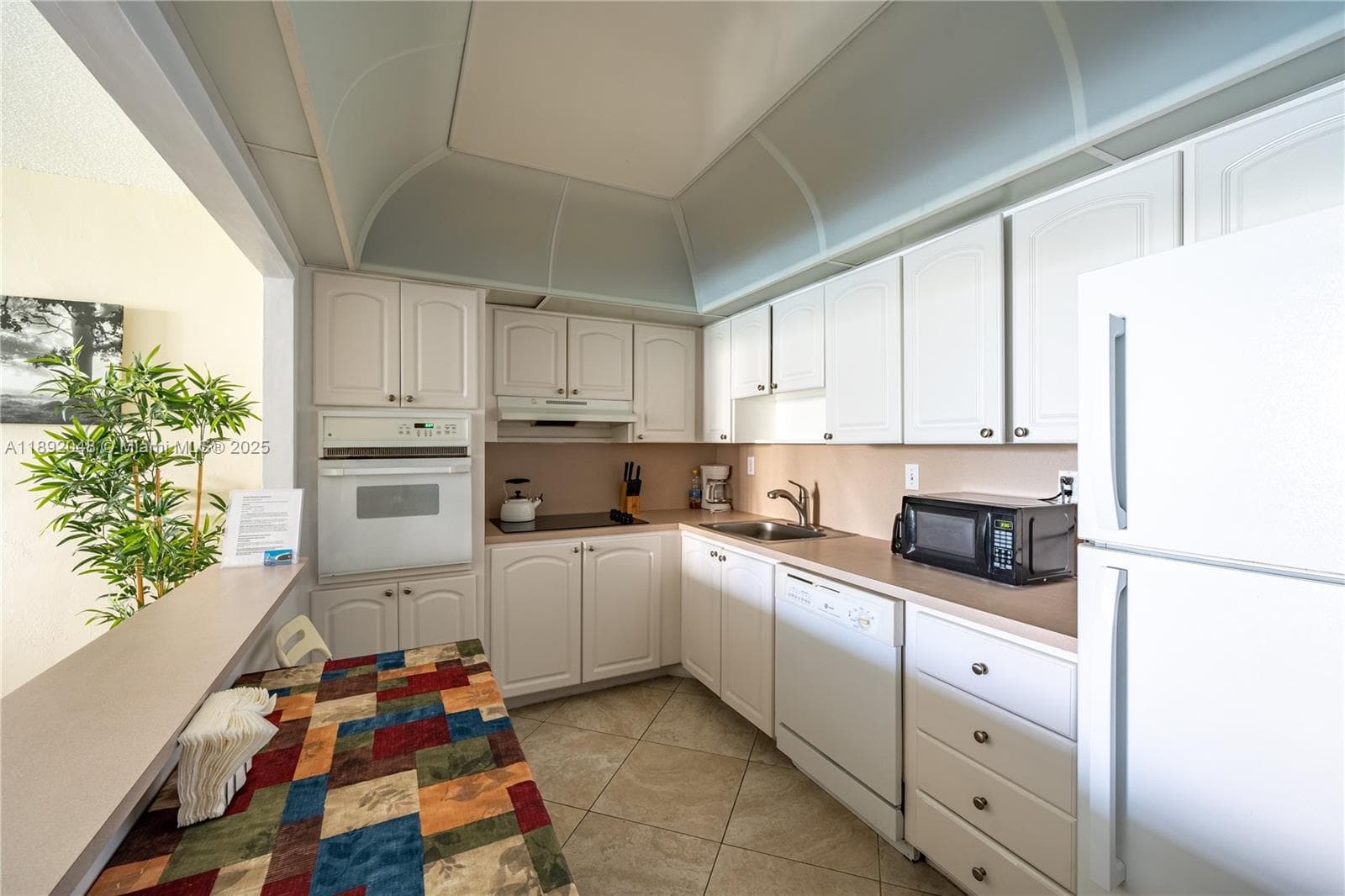 19370 Collins Ave # 407, Sunny Isles Beach FL 33160 — 9