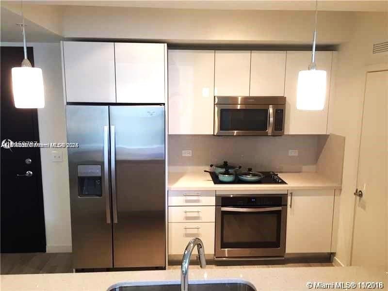 999 SW 1st Ave # 2115, Miami FL 33130 — 10