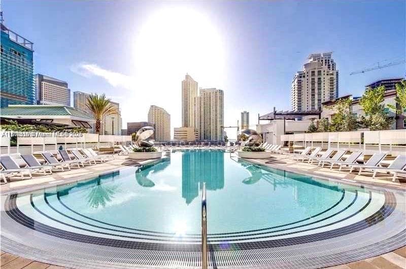 999 SW 1st Ave # 2115, Miami FL 33130 — 14