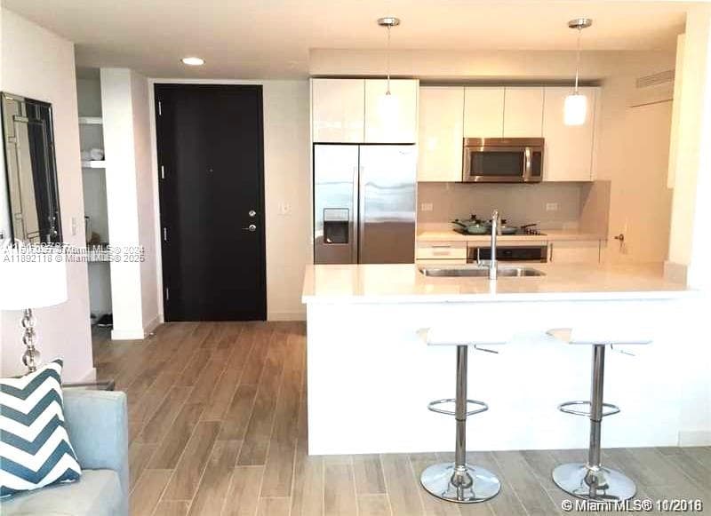 999 SW 1st Ave # 2115, Miami FL 33130 — 11
