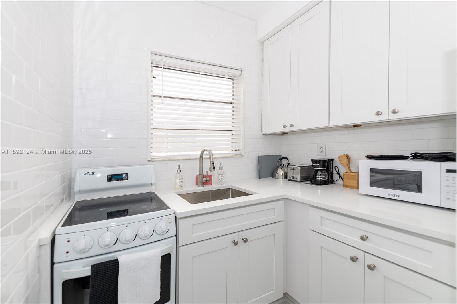 545 Michigan Ave # 2, Miami Beach FL 33139 — 6
