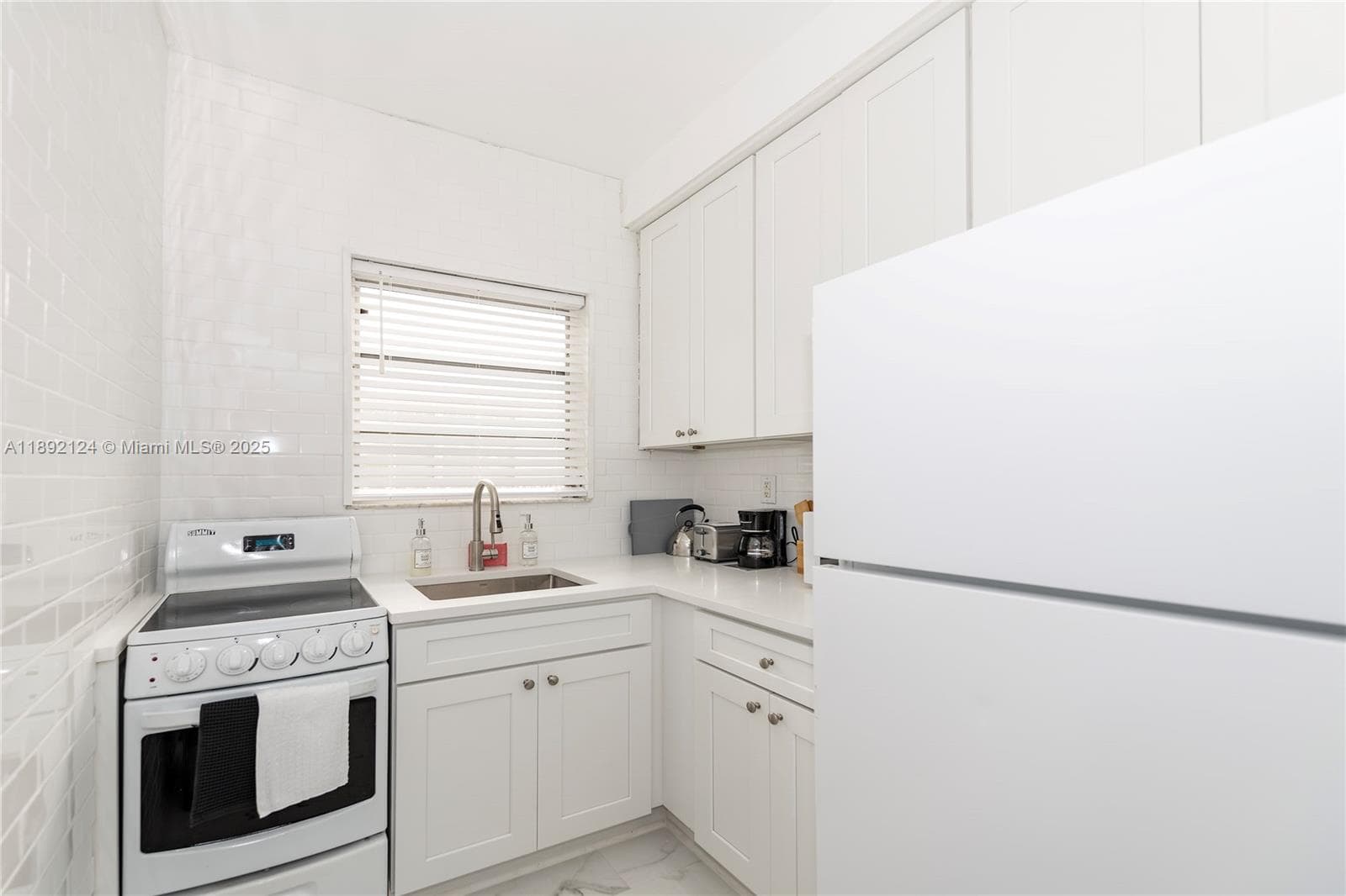 545 Michigan Ave # 2, Miami Beach FL 33139 — 13