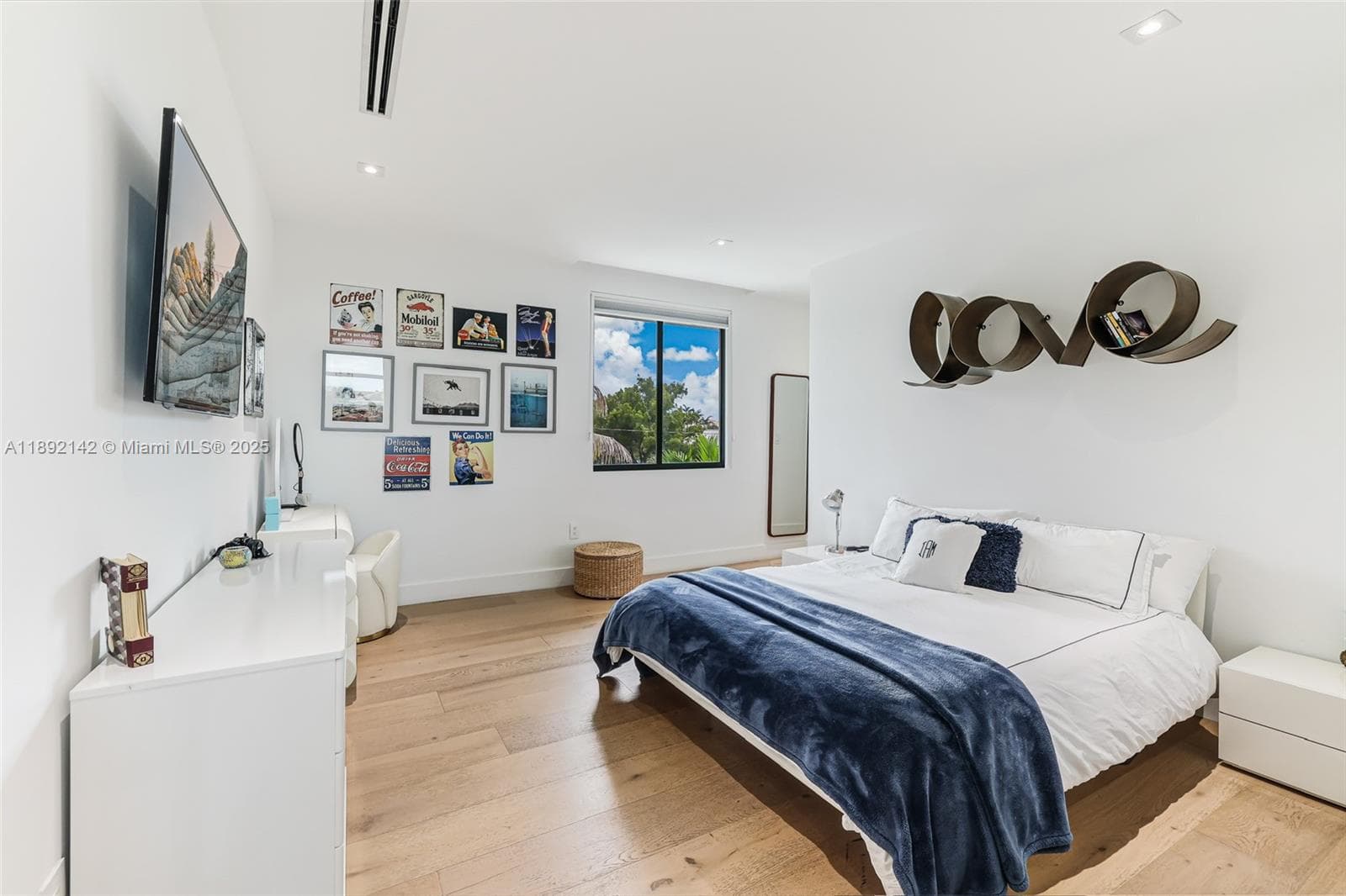 445 Ridgewood Rd, Key Biscayne FL 33149 — 20