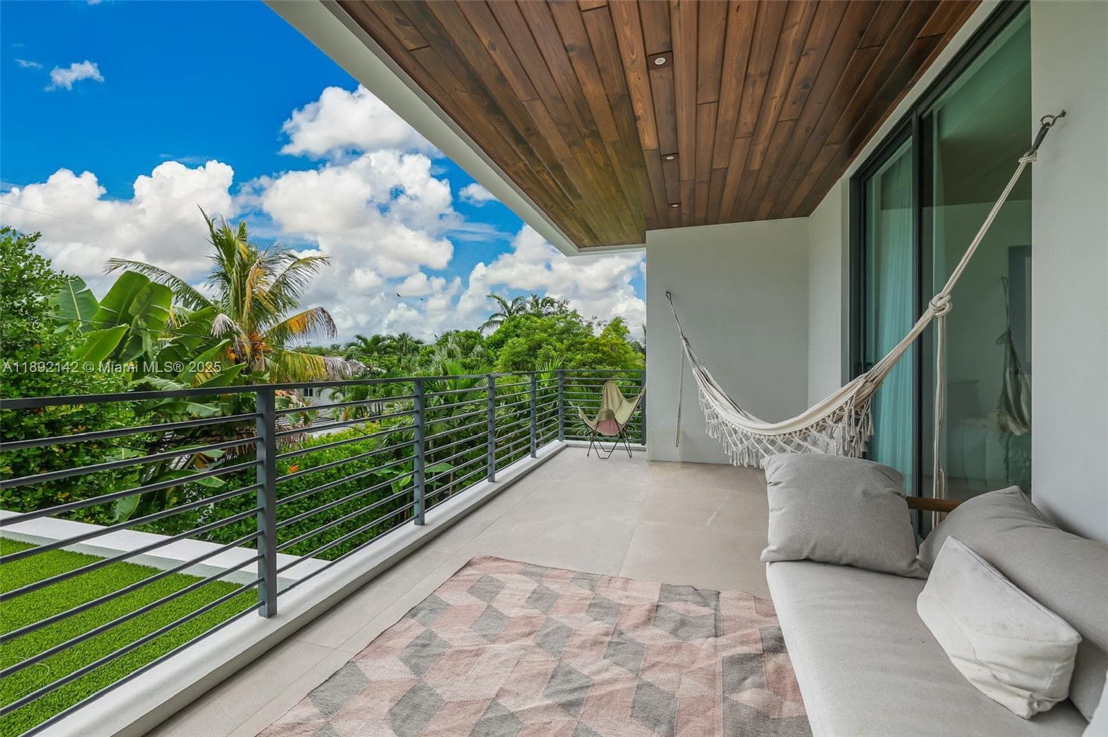 445 Ridgewood Rd, Key Biscayne FL 33149 — 29