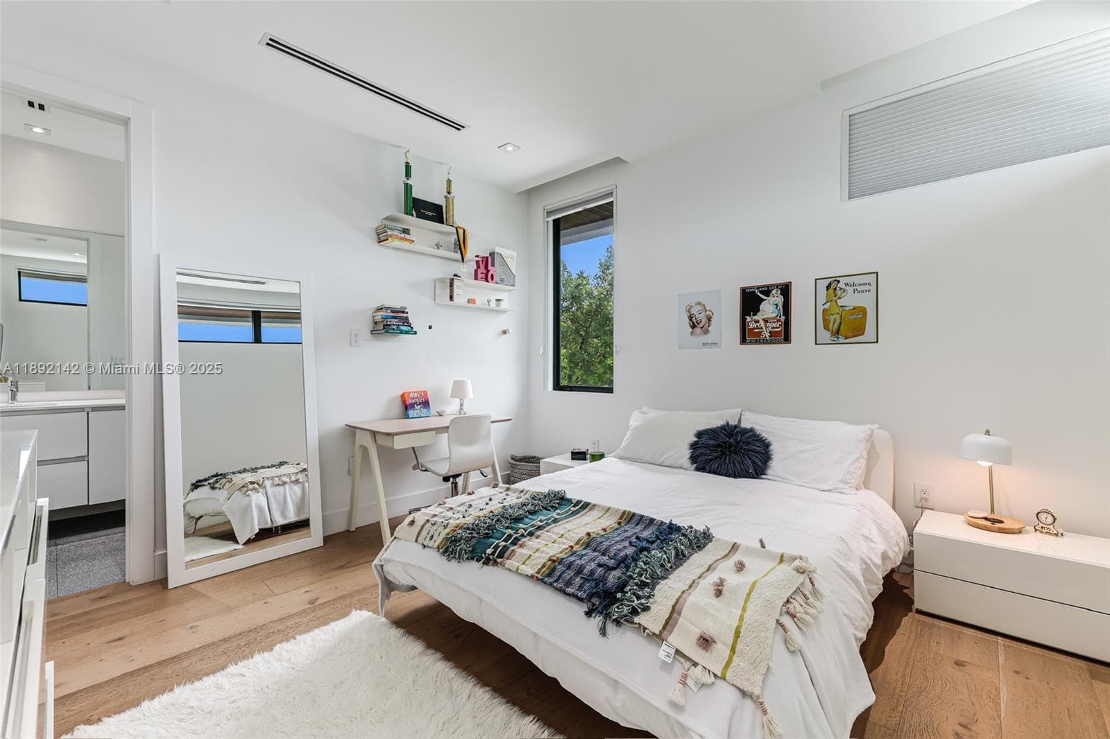 445 Ridgewood Rd, Key Biscayne FL 33149 — 21