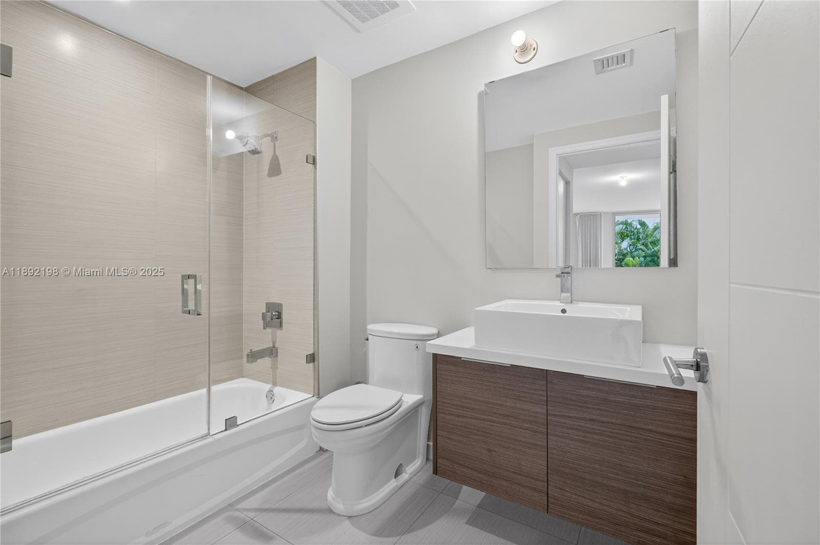 1010 SW 2nd Ave # 603, Miami FL 33130 — 22