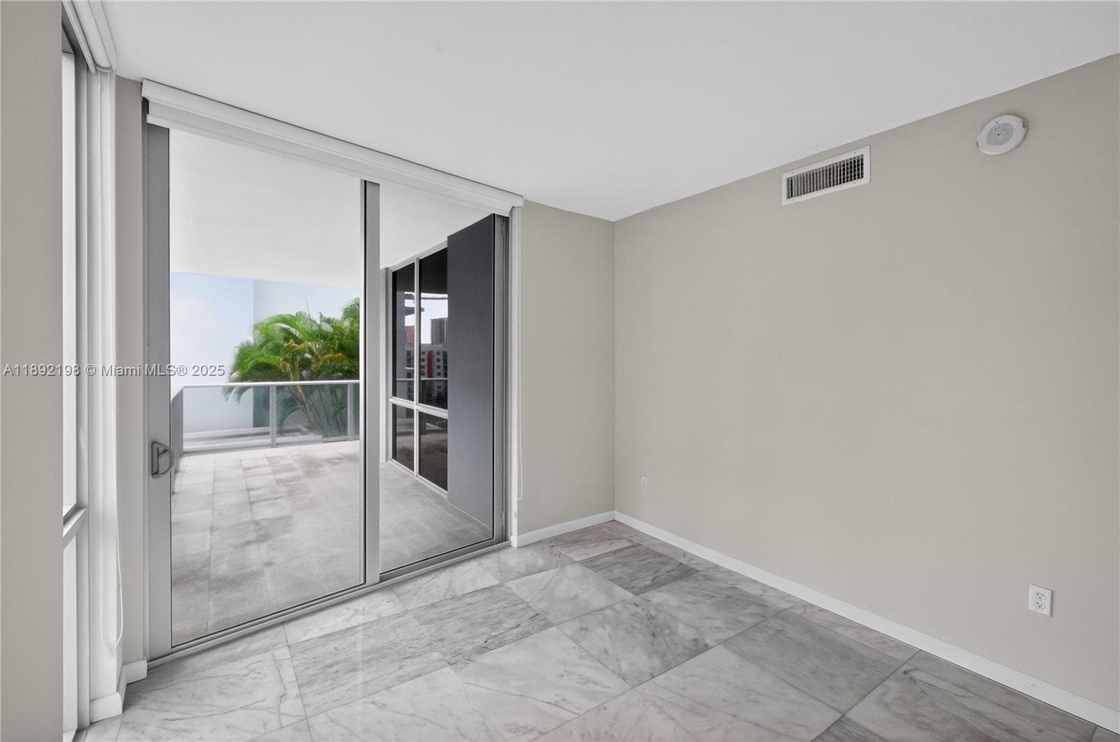 1010 SW 2nd Ave # 603, Miami FL 33130 — 33
