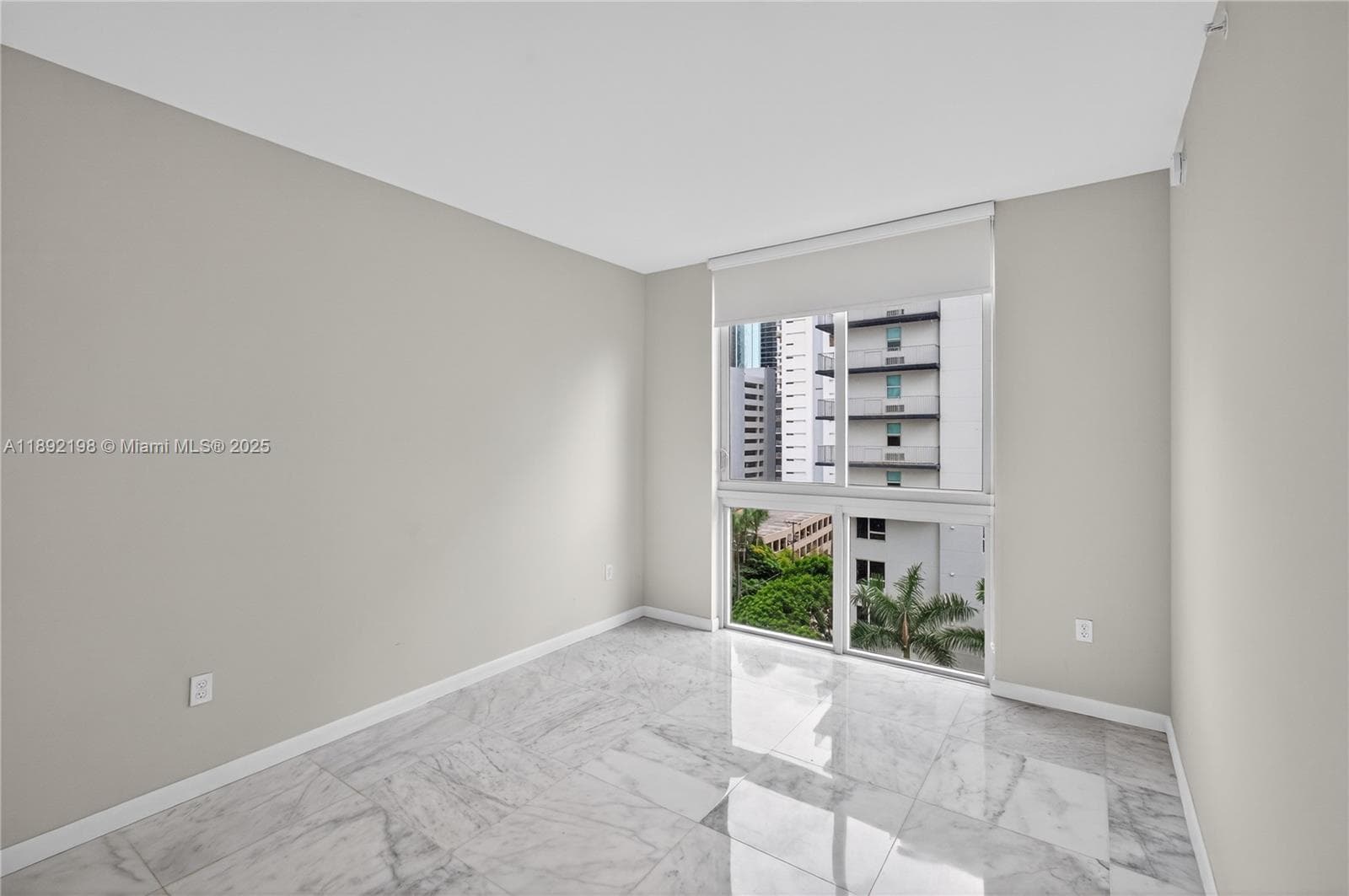 1010 SW 2nd Ave # 603, Miami FL 33130 — 25
