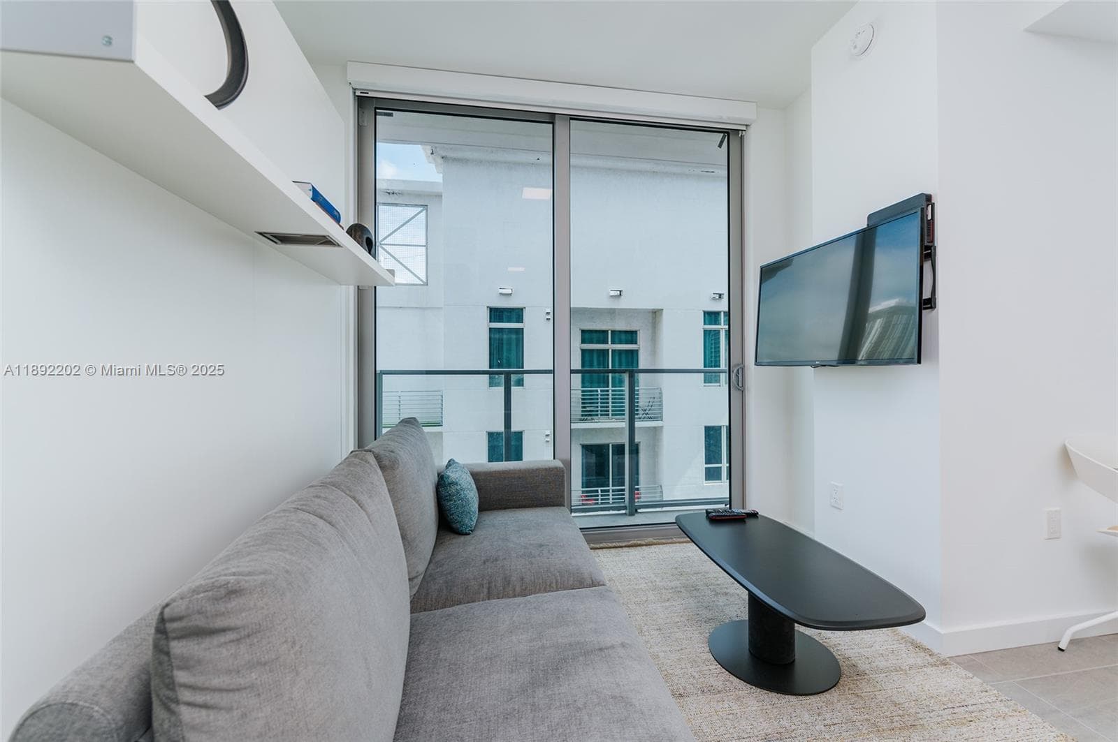 227 NE 2nd St # 2508, Miami FL 33132 — 5