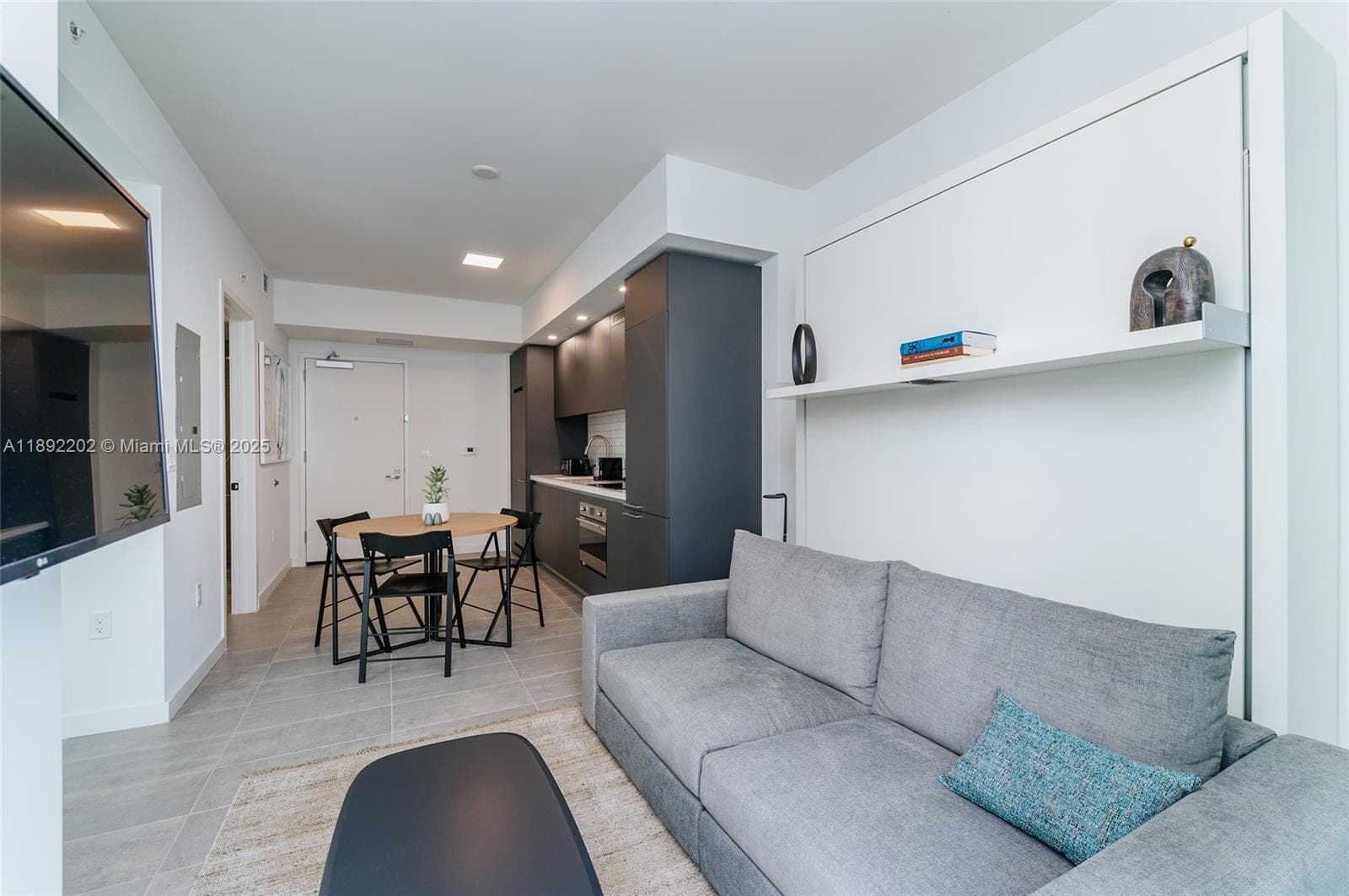 227 NE 2nd St # 2508, Miami FL 33132 — 10