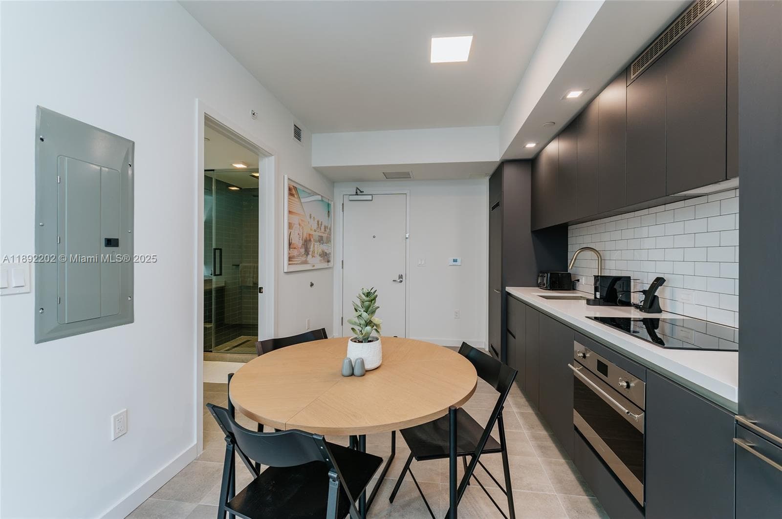 227 NE 2nd St # 2508, Miami FL 33132 — 8