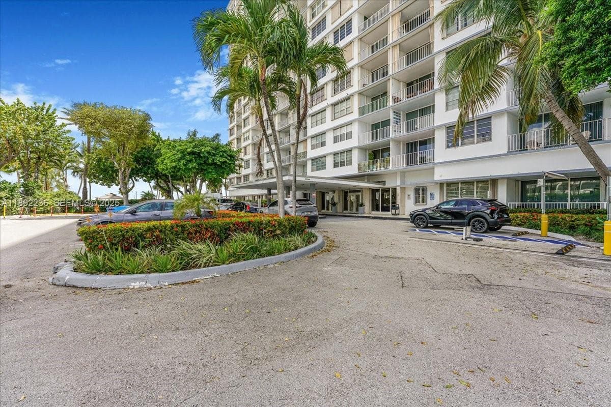 1865 79th St # 12G, North Bay Village FL 33141 — 21