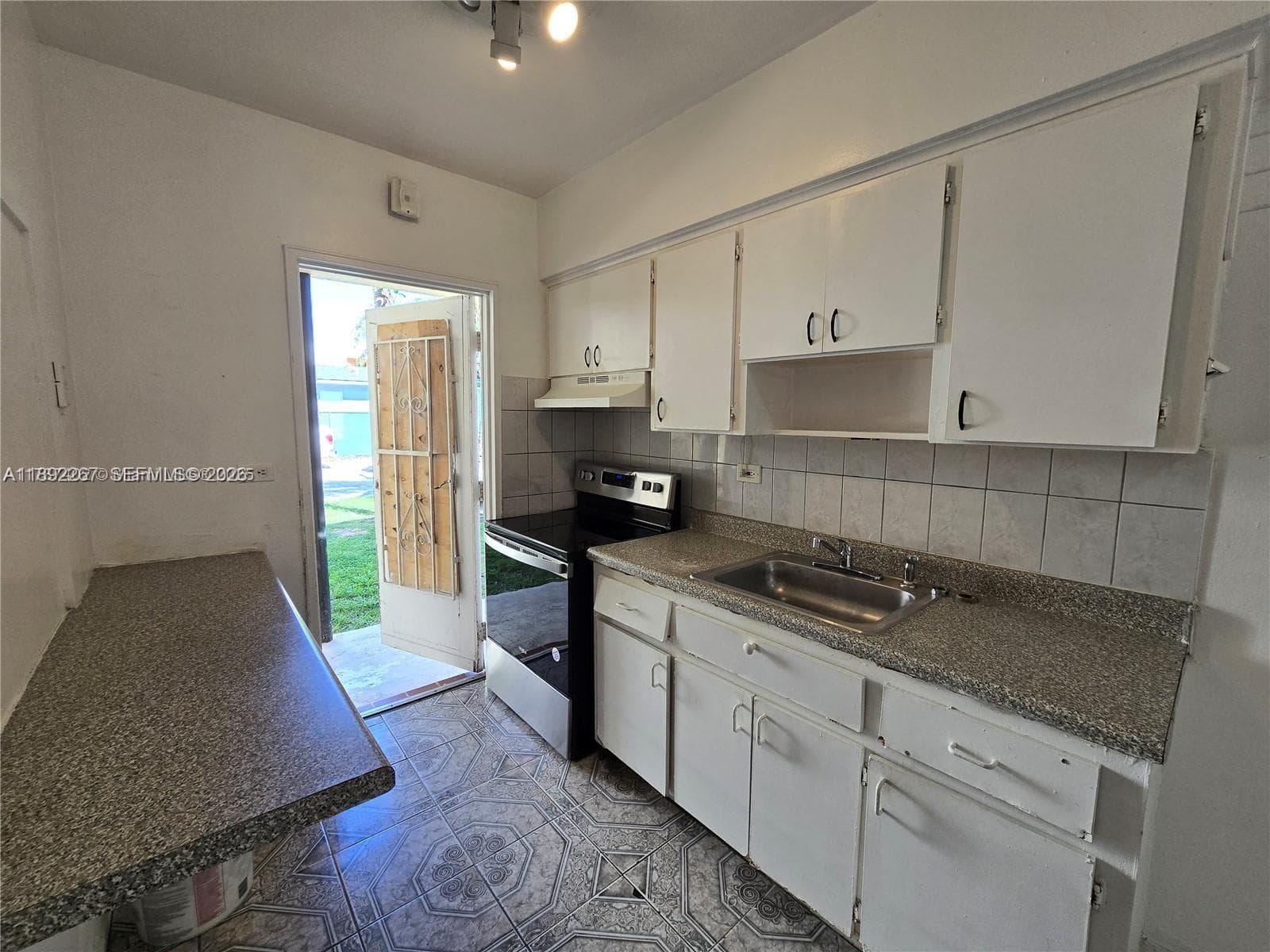 70 NW 77th St # 11, Miami FL 33150 — 10