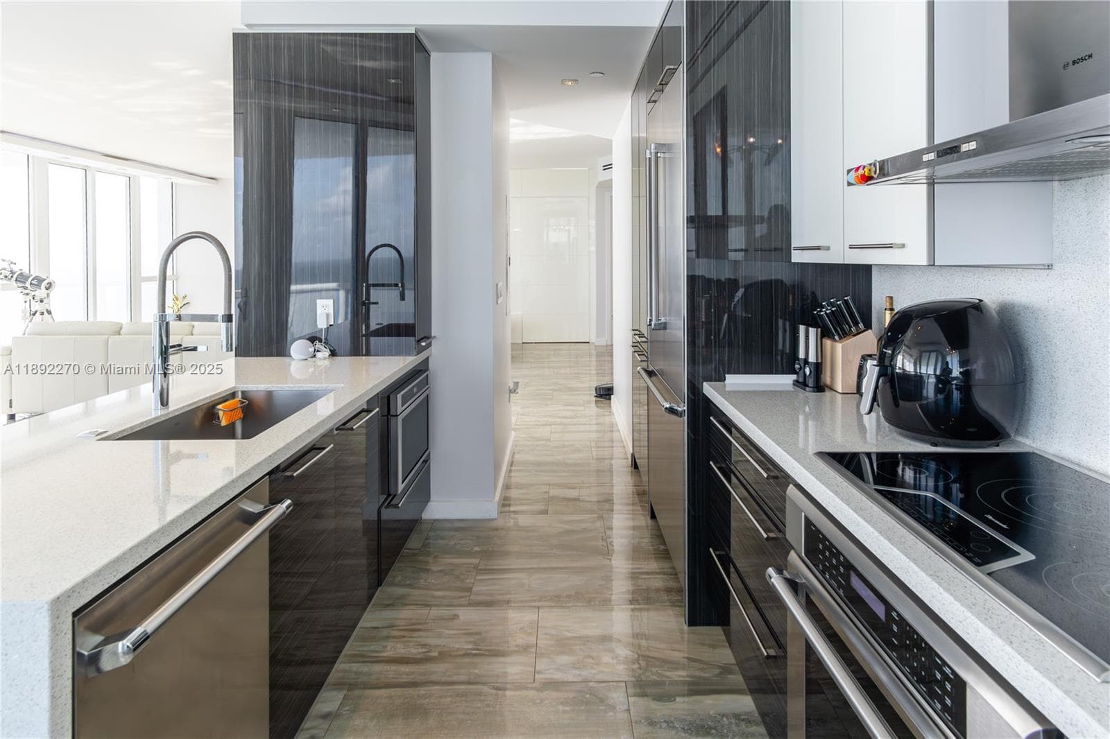 16425 Collins Ave, Sunny Isles Beach FL 33160 — 13
