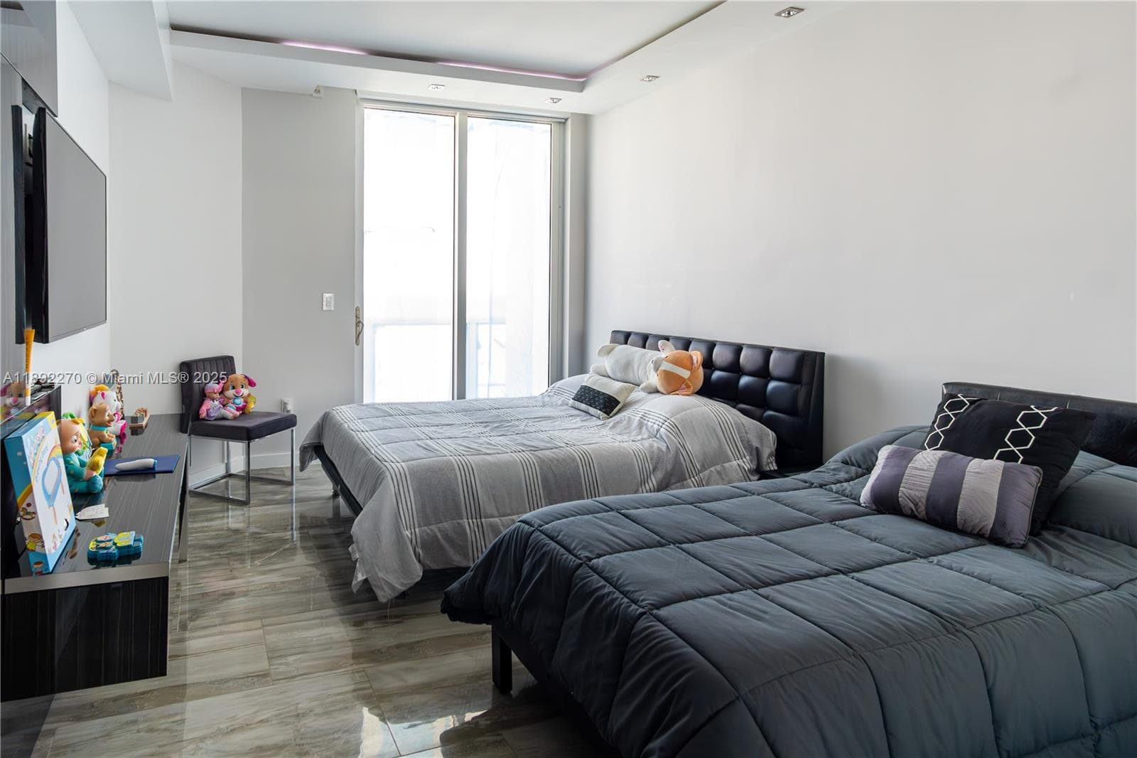16425 Collins Ave, Sunny Isles Beach FL 33160 — 43