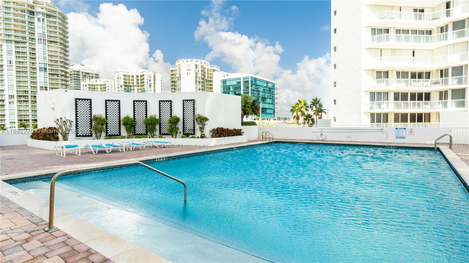 16425 Collins Ave, Sunny Isles Beach FL 33160 — 57