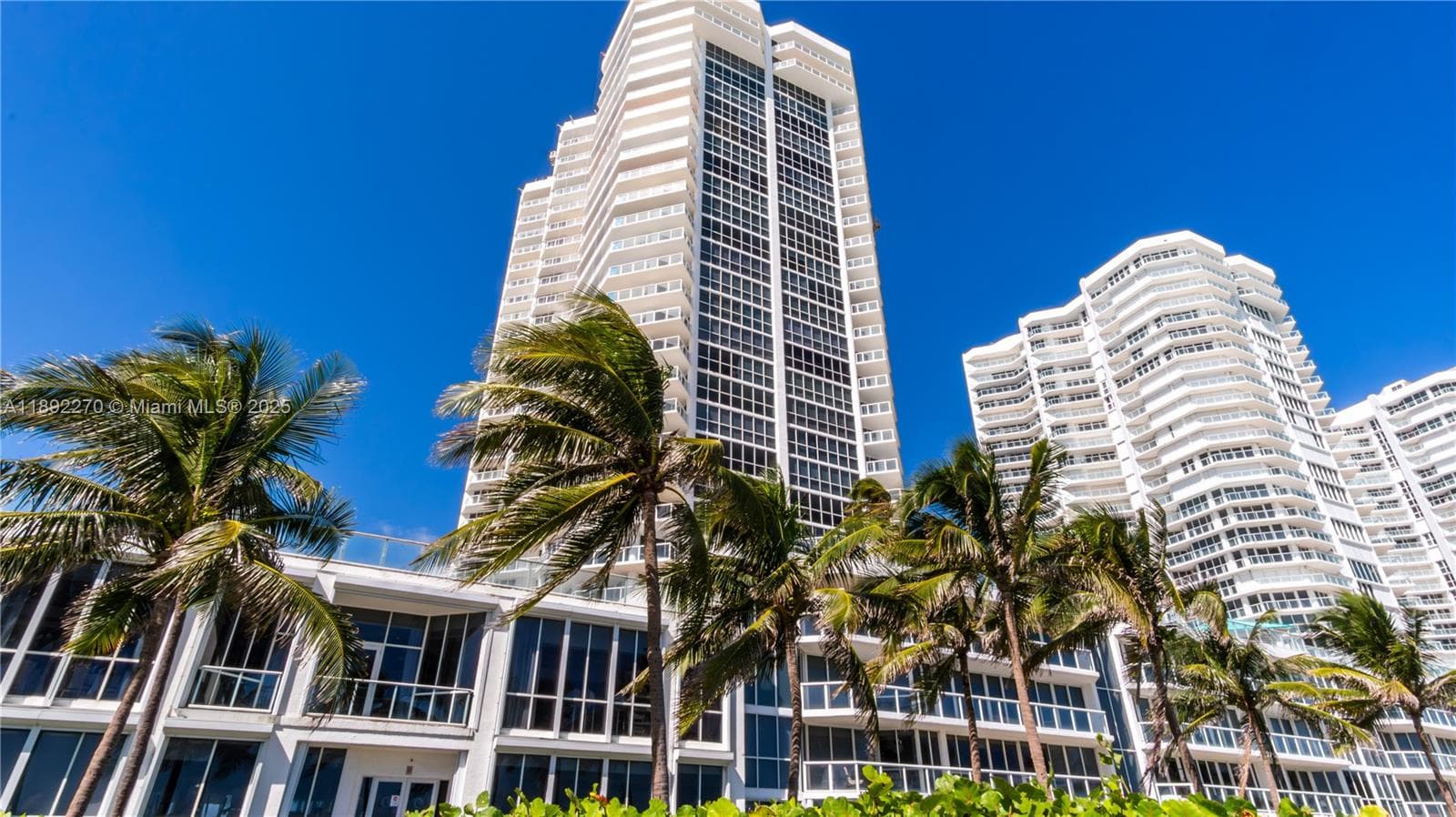 16425 Collins Ave, Sunny Isles Beach FL 33160 — 75