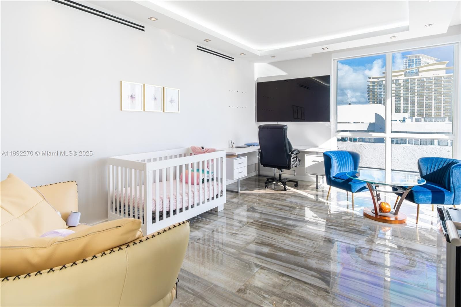 16425 Collins Ave, Sunny Isles Beach FL 33160 — 34