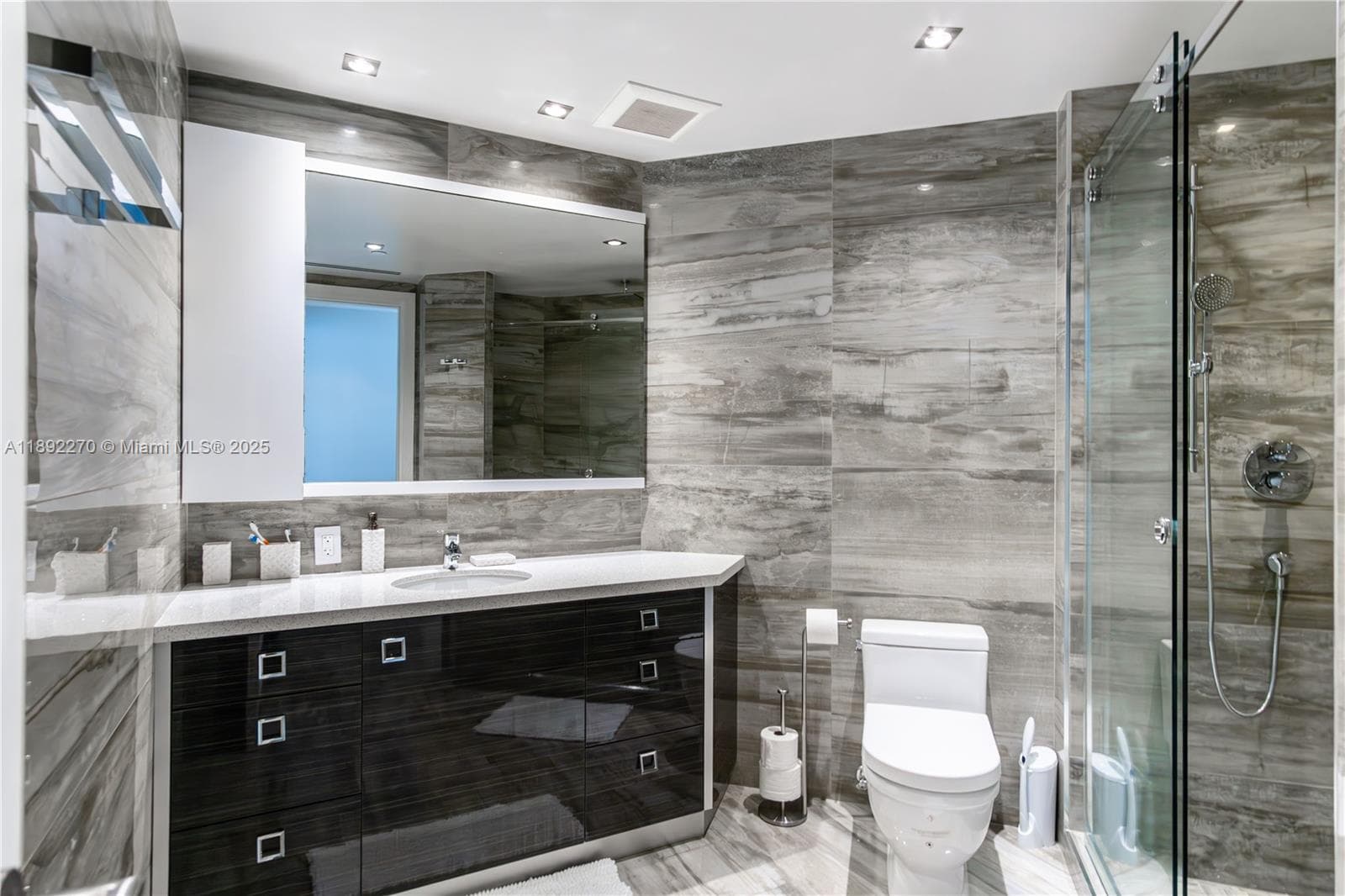16425 Collins Ave, Sunny Isles Beach FL 33160 — 41