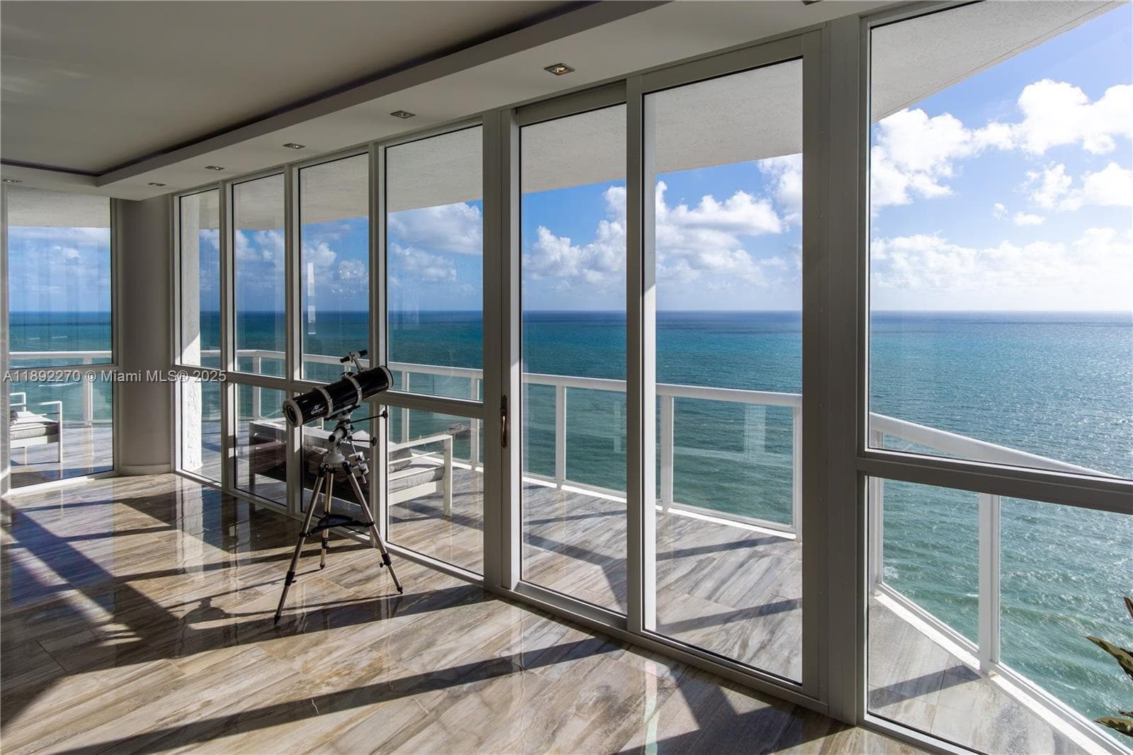 16425 Collins Ave, Sunny Isles Beach FL 33160 — 11
