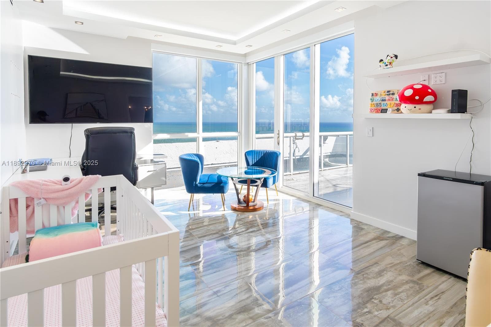 16425 Collins Ave, Sunny Isles Beach FL 33160 — 35