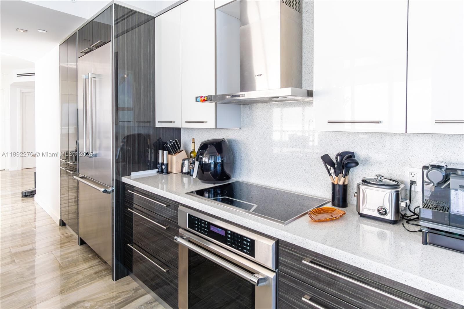 16425 Collins Ave, Sunny Isles Beach FL 33160 — 21