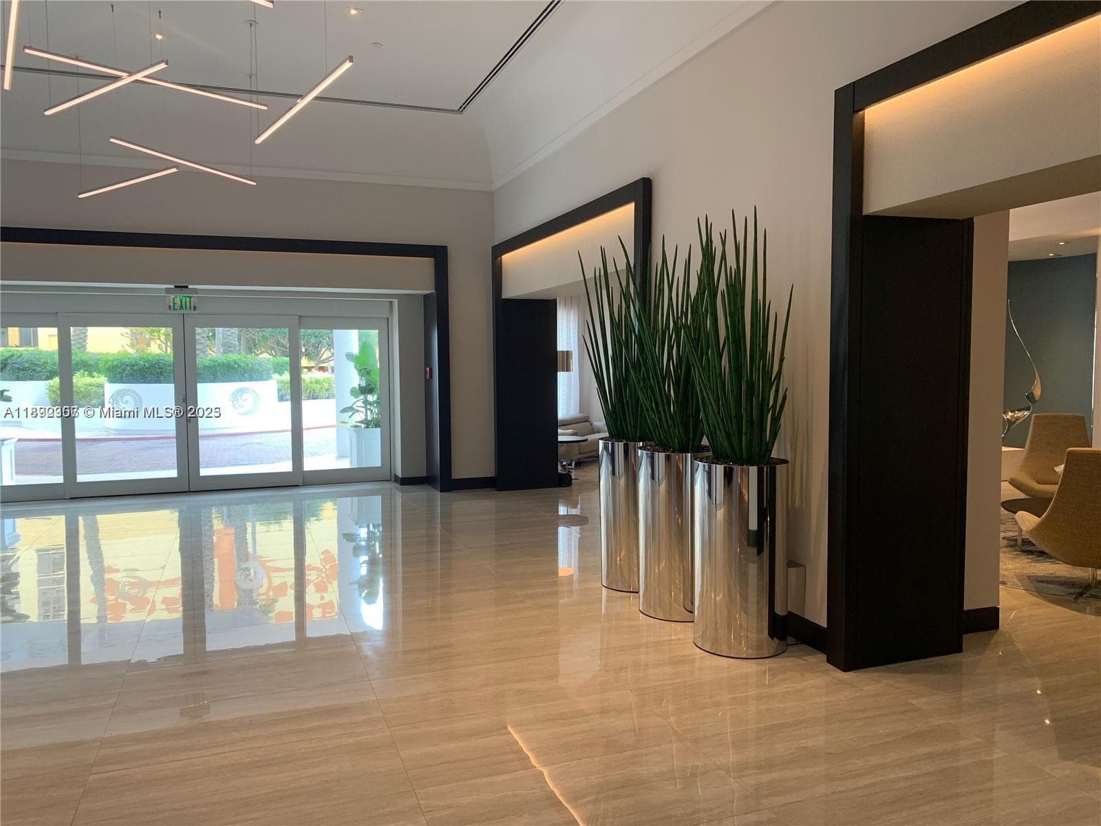 16425 Collins Ave # 512, Sunny Isles Beach FL 33160 — 17