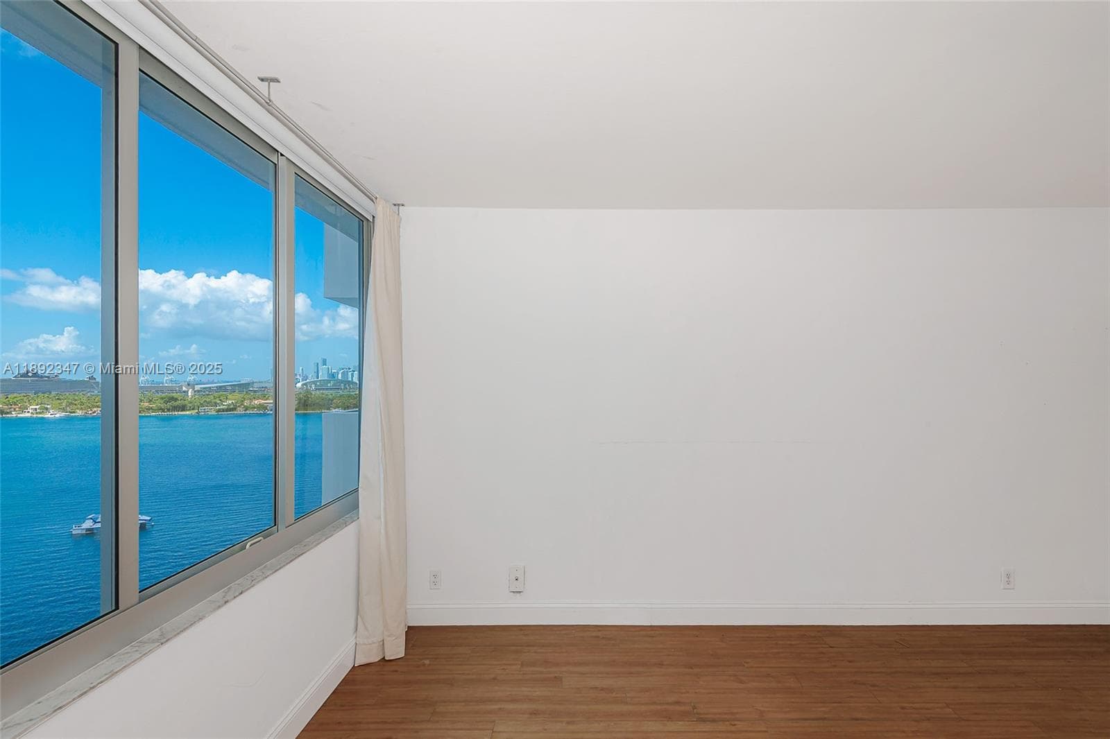 1200 West Ave # 1531, Miami Beach FL 33139 — 17