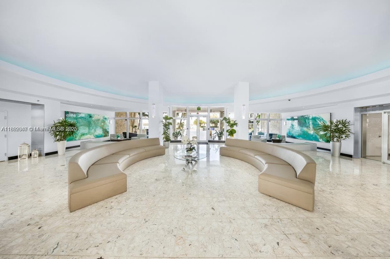 1200 West Ave # 1531, Miami Beach FL 33139 — 24