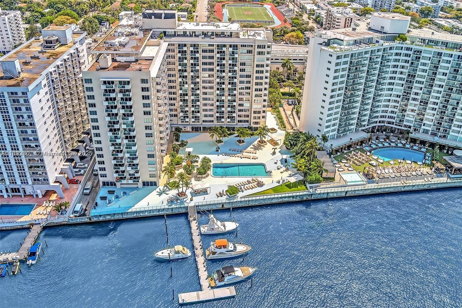 1200 West Ave # 1531, Miami Beach FL 33139 — 25