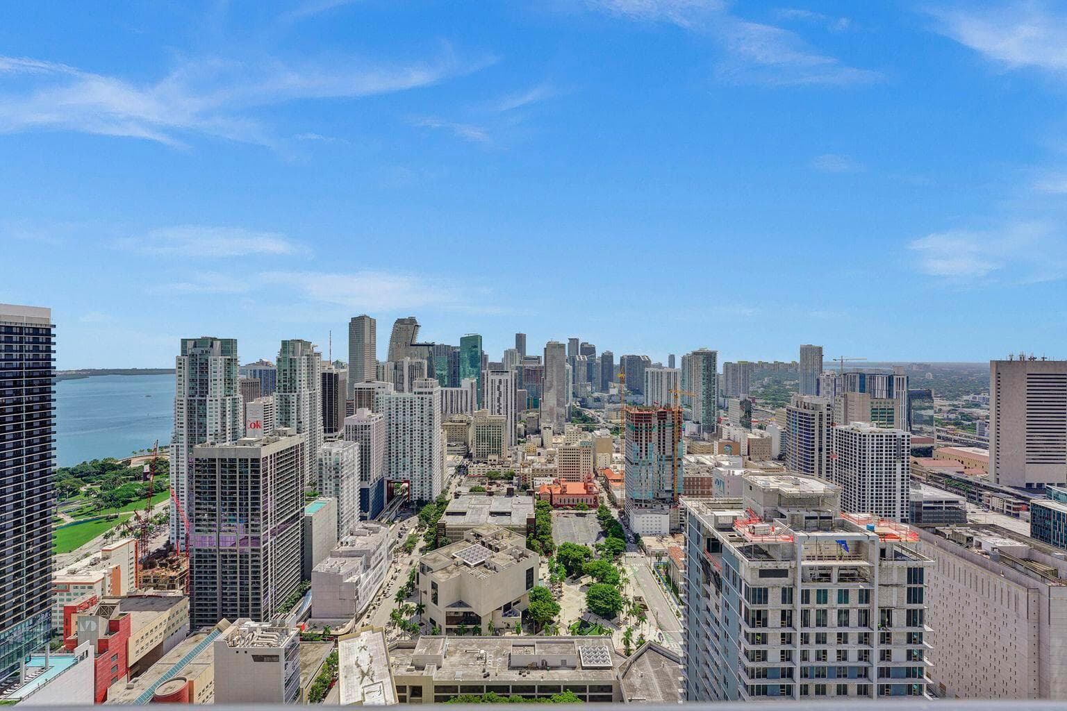 601 NE 1st Avenue # 4712, Miami FL 33132 — 15
