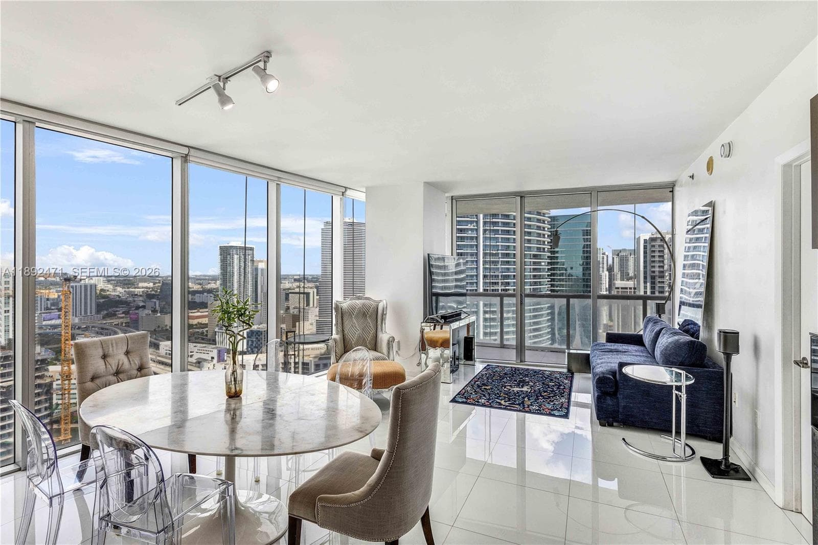 475 Brickell Ave # 4015, Miami FL 33131 — 2