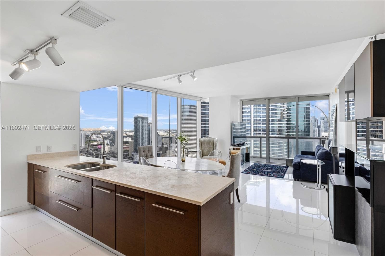 475 Brickell Ave # 4015, Miami FL 33131 — 3
