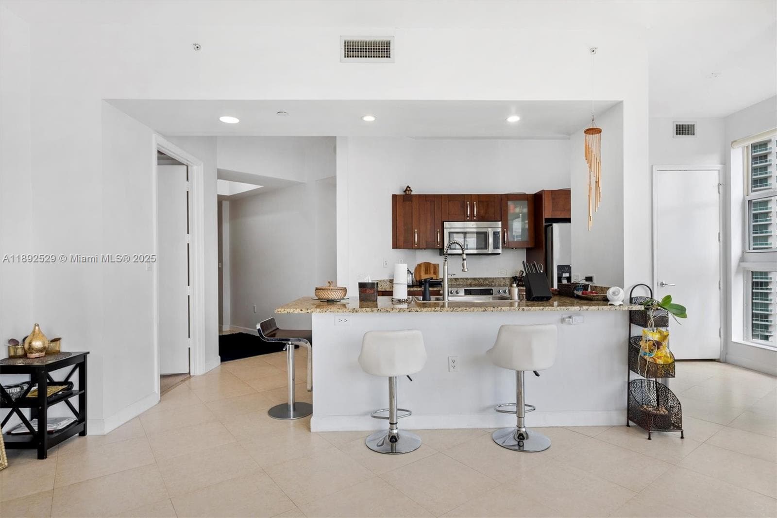 20000 E Country Club Dr, Aventura FL 33180 — 23
