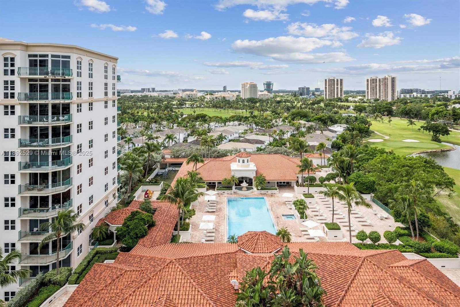 20000 E Country Club Dr, Aventura FL 33180 — 52