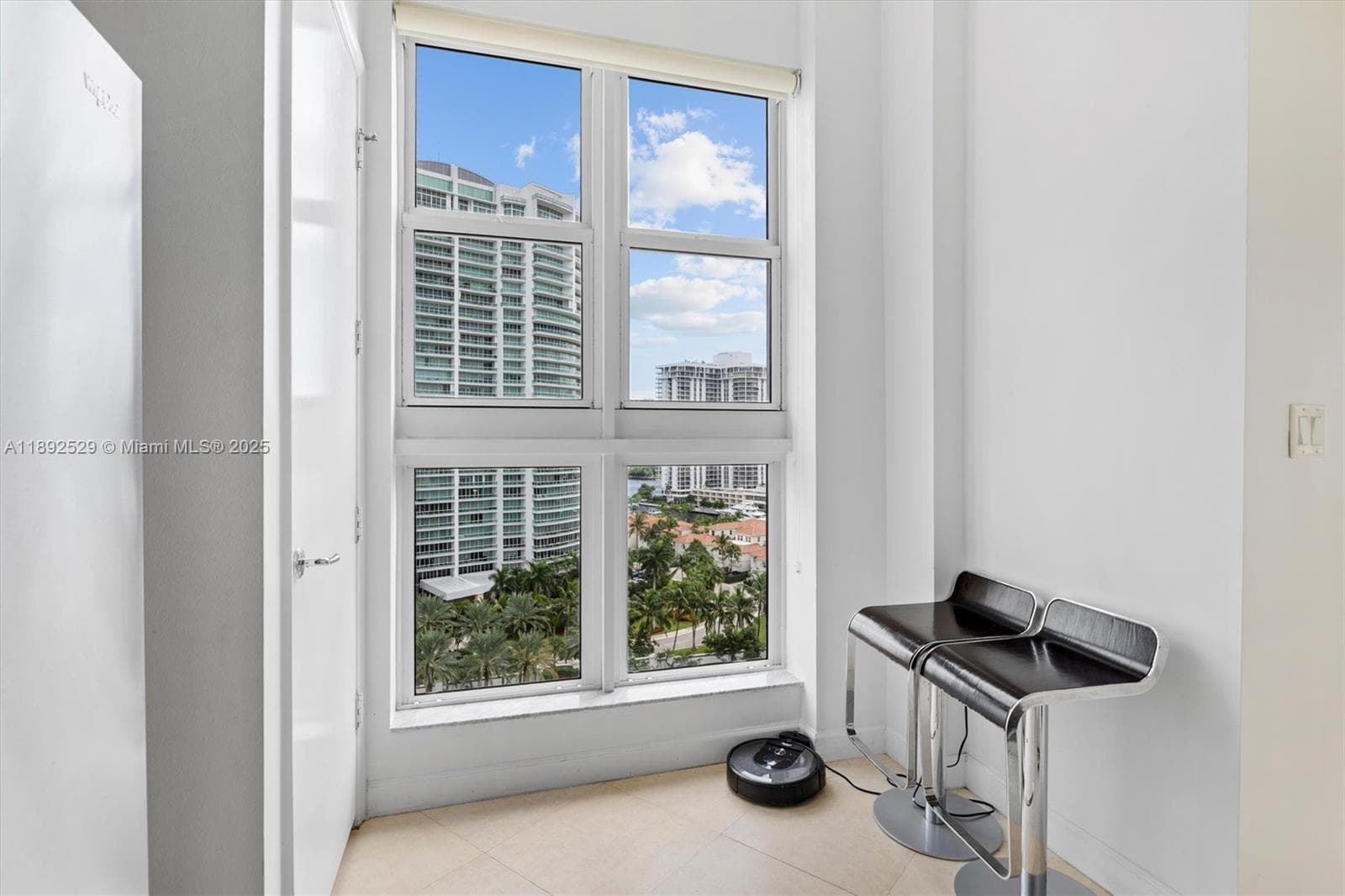 20000 E Country Club Dr, Aventura FL 33180 — 28