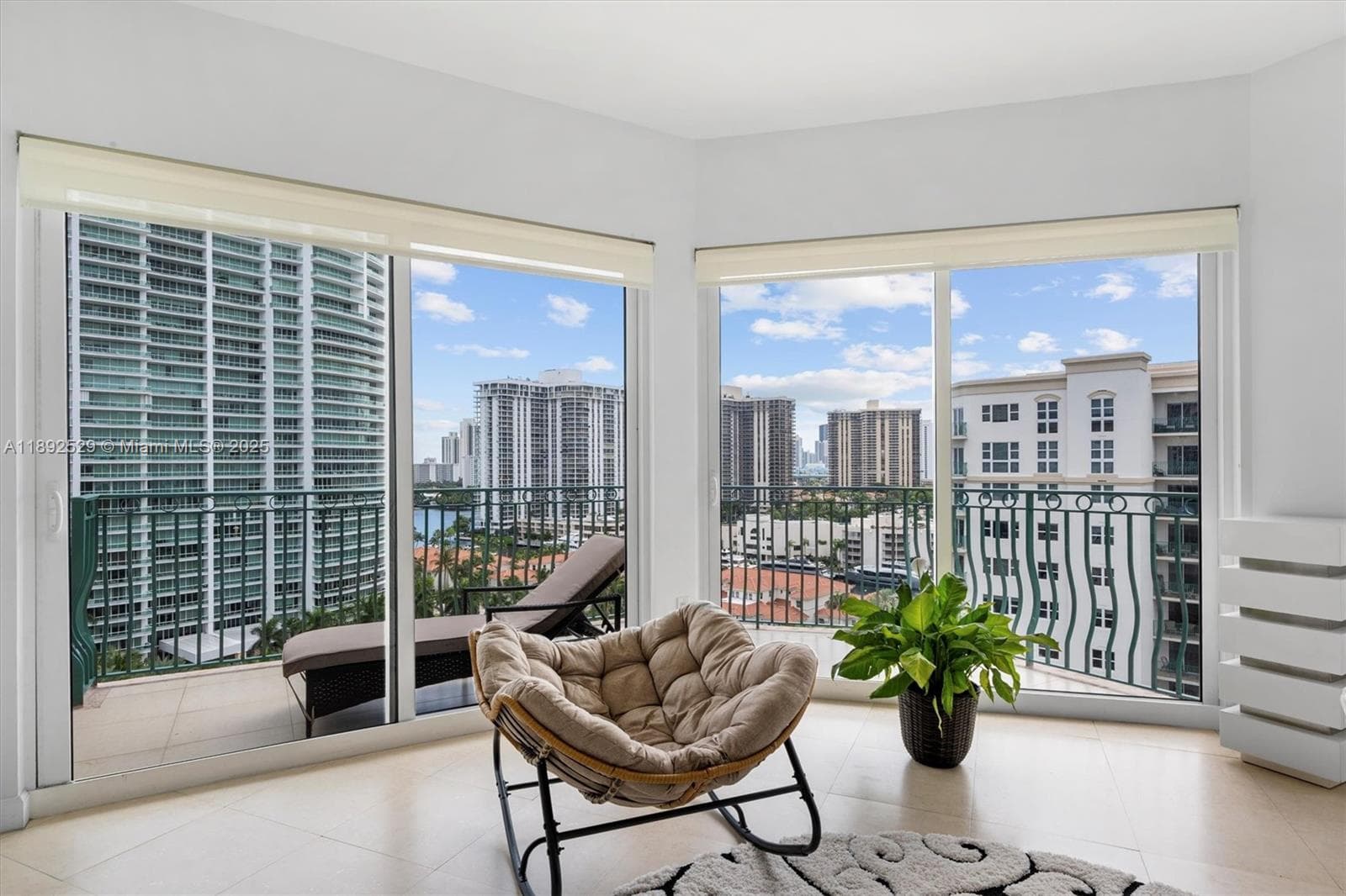 20000 E Country Club Dr, Aventura FL 33180 — 20