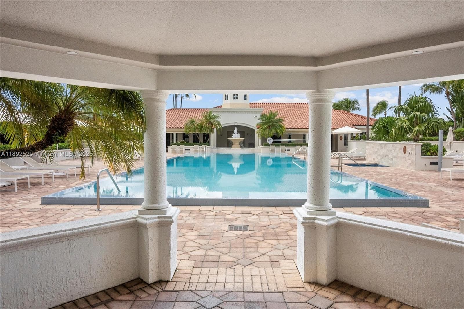 20000 E Country Club Dr, Aventura FL 33180 — 10