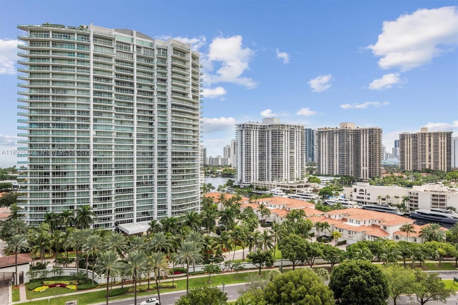 20000 E Country Club Dr, Aventura FL 33180 — 49