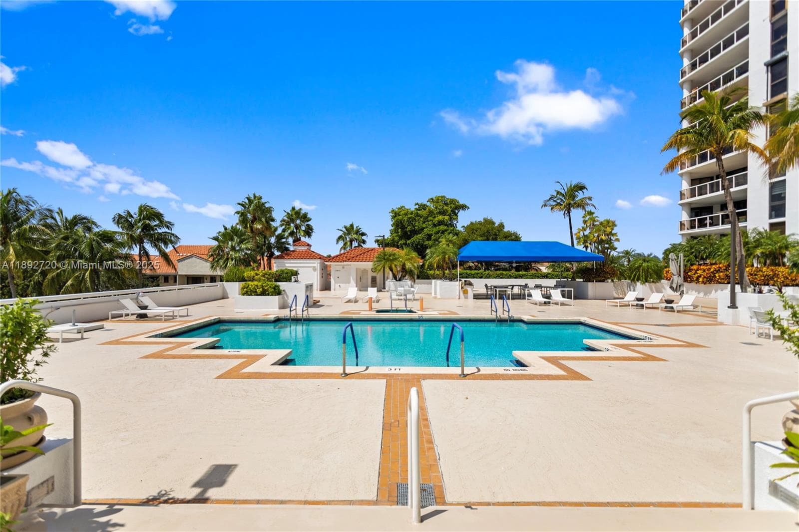3598 Yacht Club Dr # 1004, Aventura FL 33180 — 62